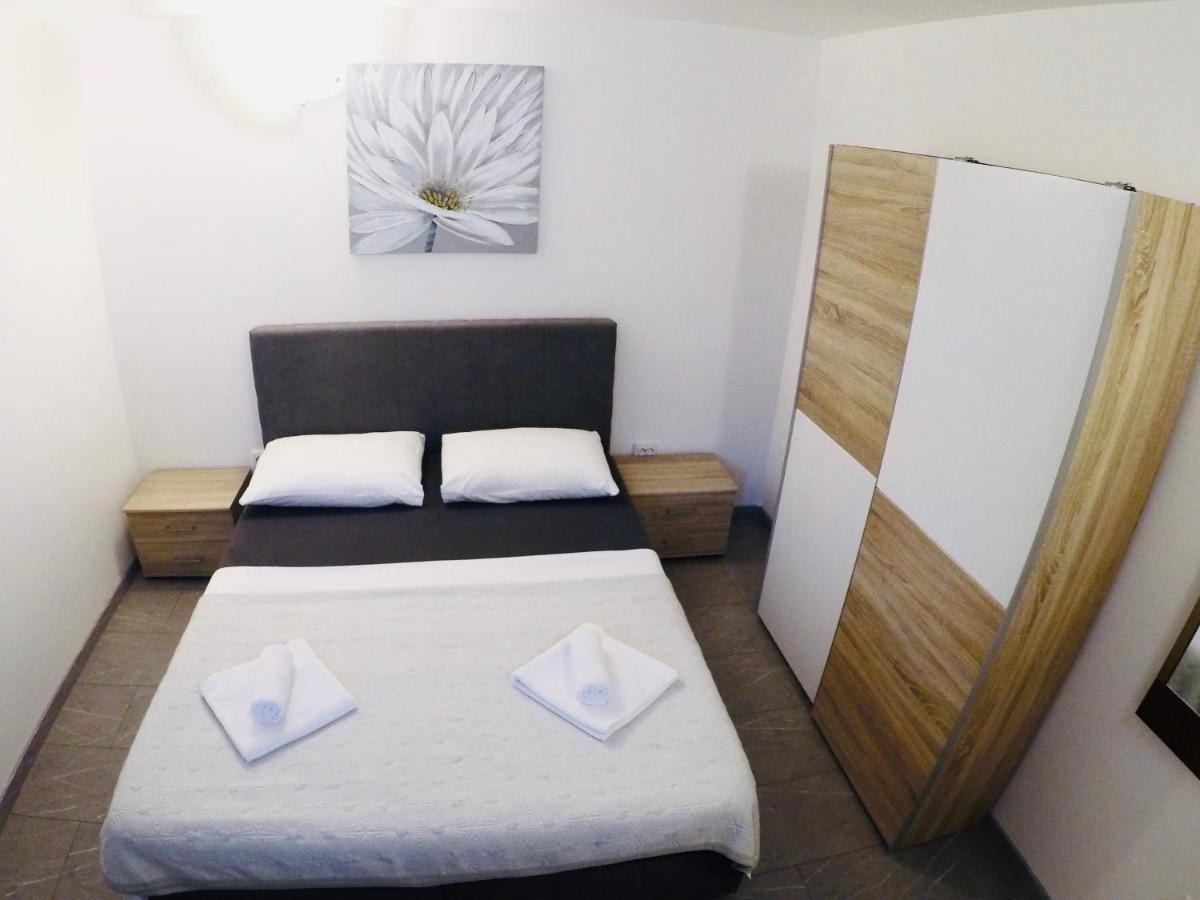 Apartments Lopac Jadranovo Kültér fotó