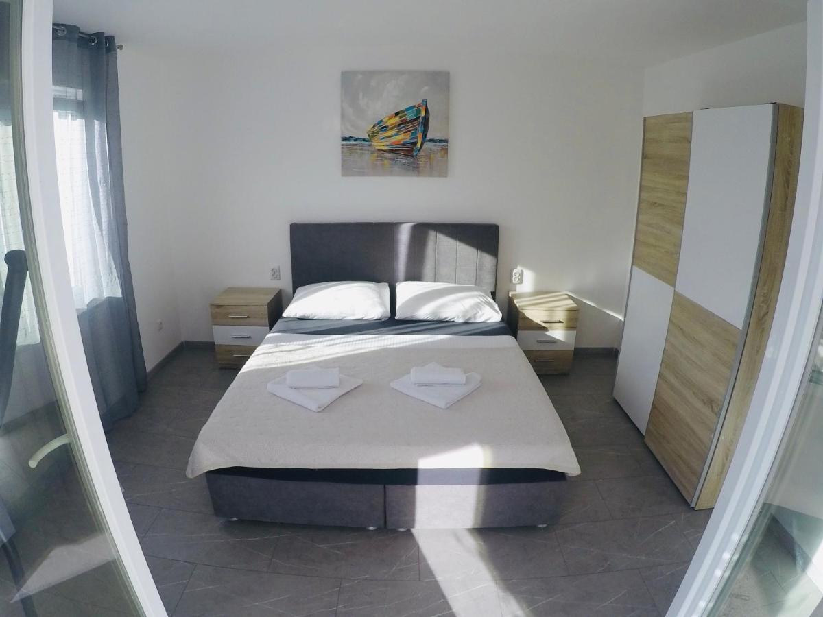 Apartments Lopac Jadranovo Kültér fotó