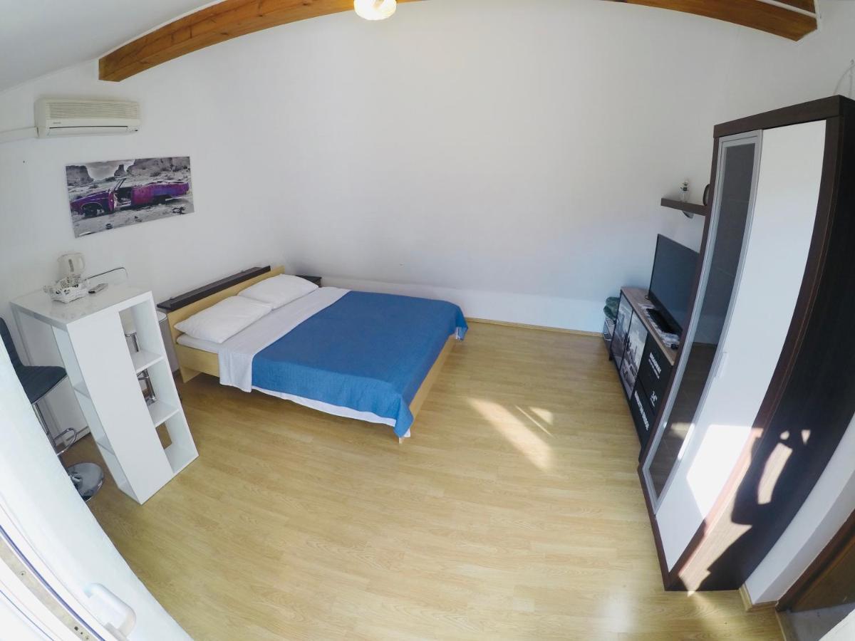 Apartments Lopac Jadranovo Kültér fotó